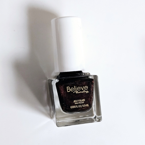 NWT MINIATURE BELIEVE BEAUTY GLITTER NAIL: RED/GOLD CLOCK STRIKES TWELVE! - Picture 6 of 6